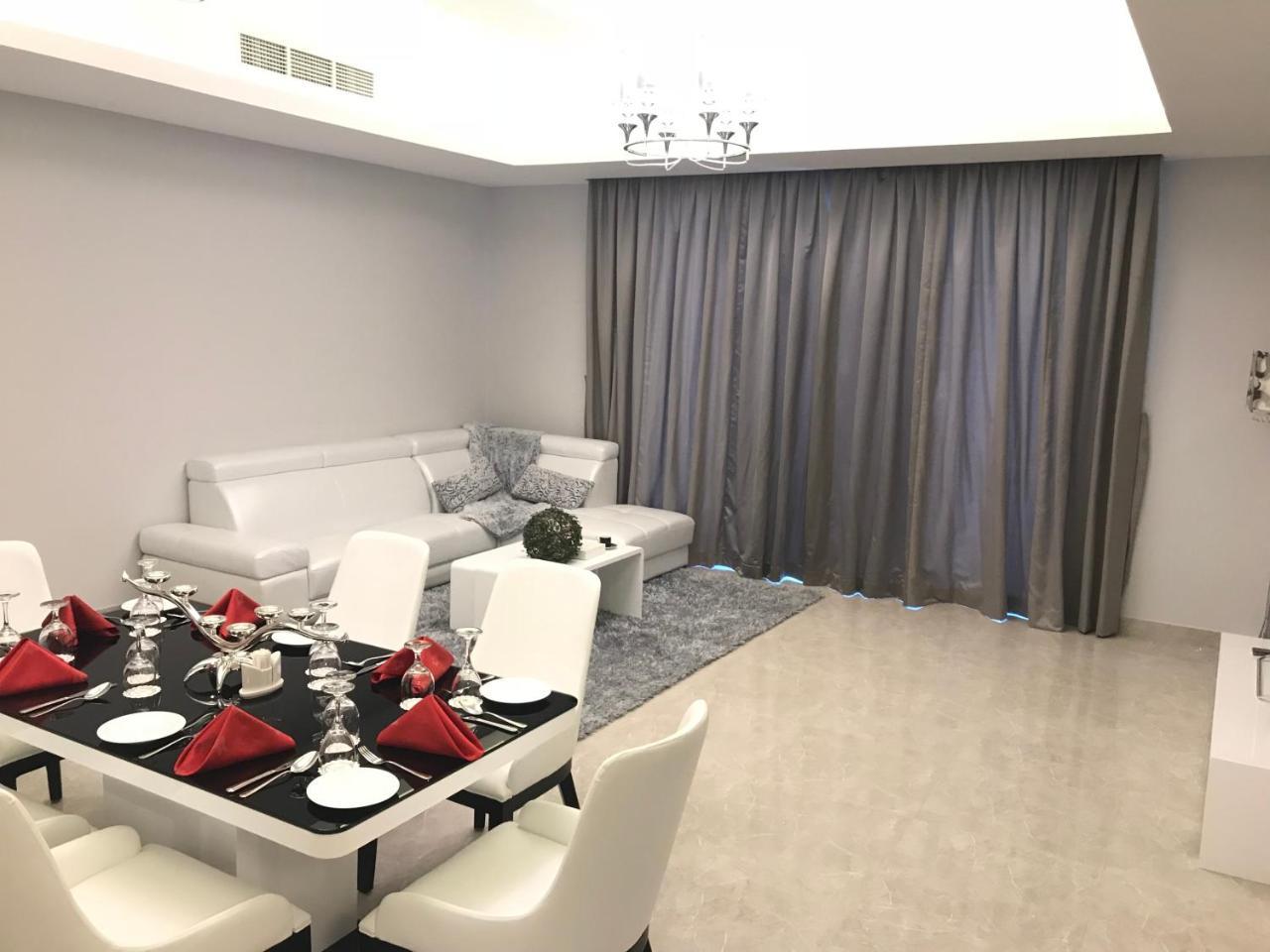 Al Manzil Residence Hidd2 Al Manamah Esterno foto