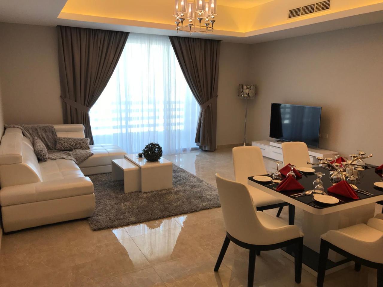 Al Manzil Residence Hidd2 Al Manamah Esterno foto